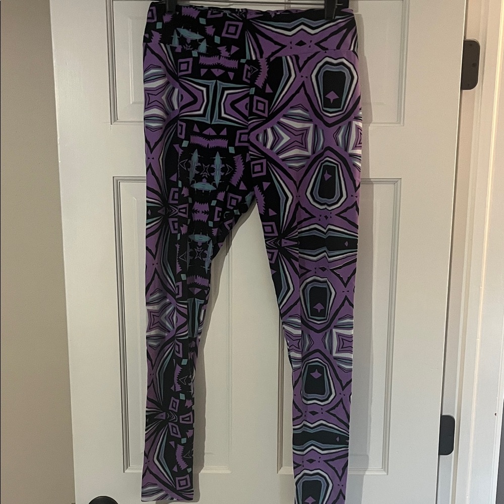 Purple Geometric Leggings